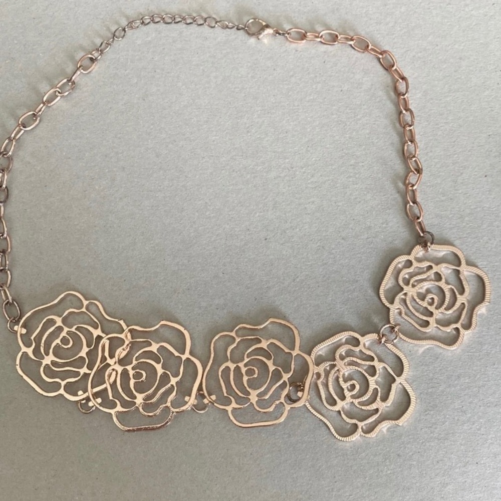 Gold necklace